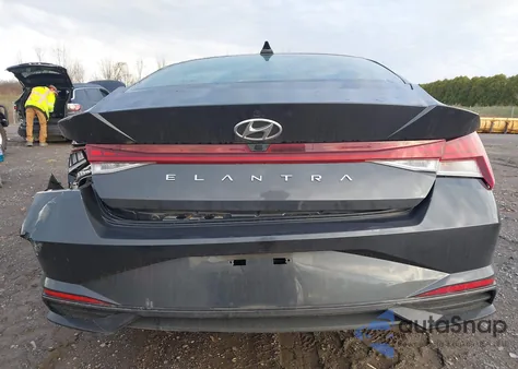2021 Hyundai Elantra Sel z USA, uszkodzony, nr VIN 5NPLN4AG0MH008741